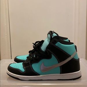 (SOLD) Nike Dunk SB High Pro (Tiffany Diamond)